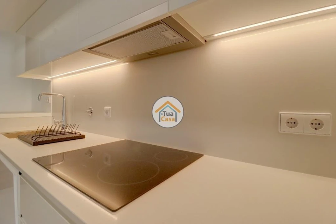 Apartamento T4 para Venda em Olhão Foto 9