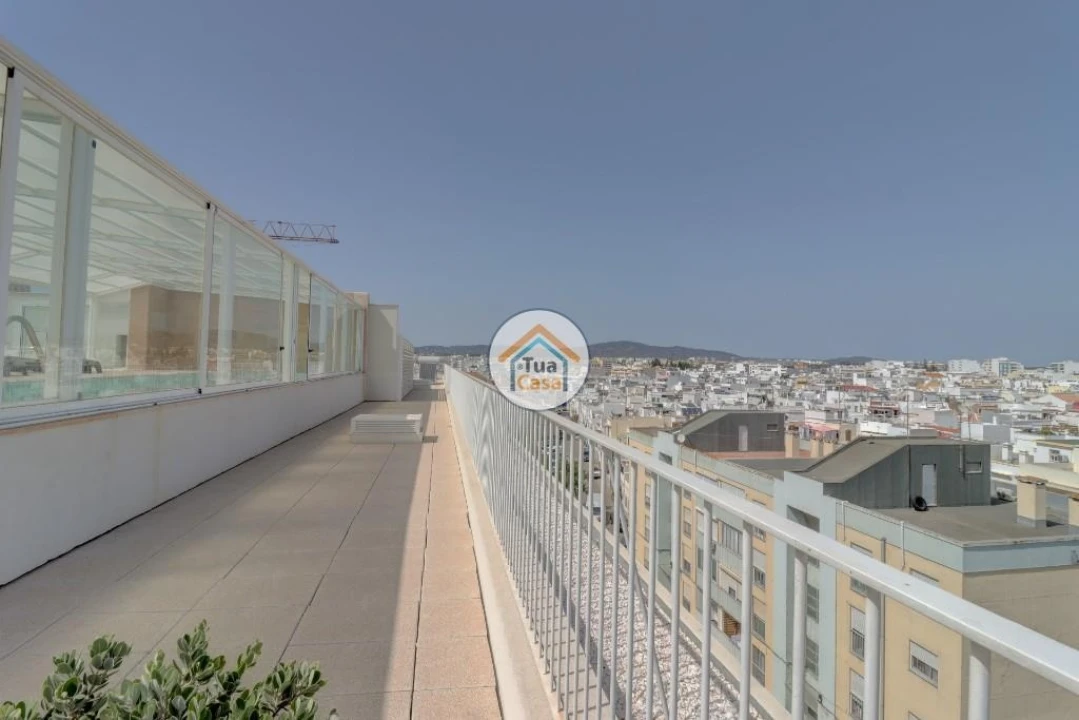 Apartamento T4 para Venda em Olhão Foto 54
