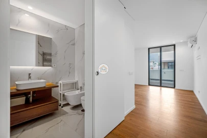 Apartamento T4 para Venda em Olhão
