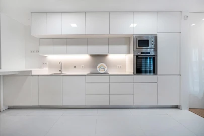 Apartamento T4 para Venda em Olhão