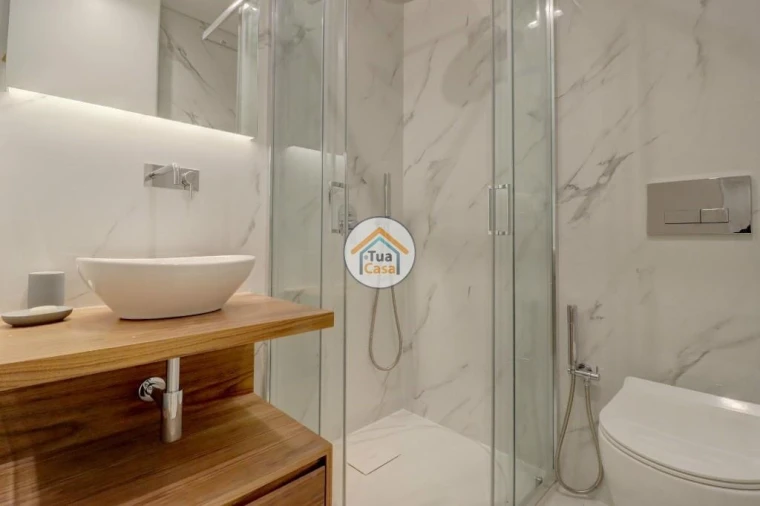 Apartamento T4 para Venda em Olhão Foto 13