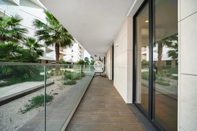 Apartamento T4 para Venda em Olhão Foto 14