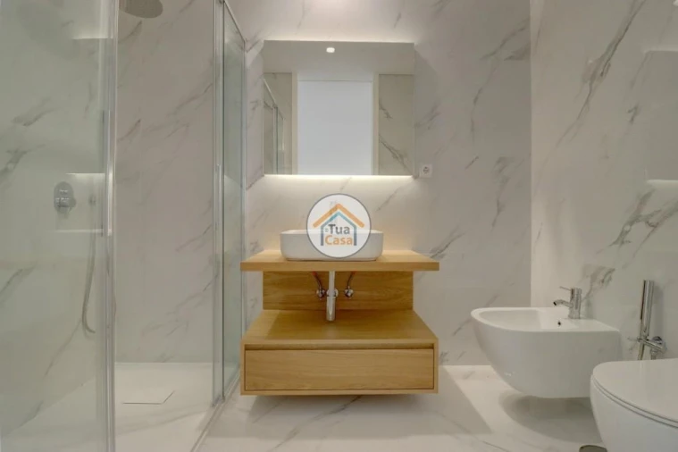 Apartamento T4 para Venda em Olhão Foto 32