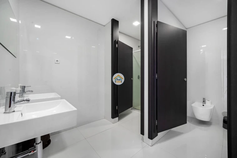Apartamento T4 para Venda em Olhão Foto 44