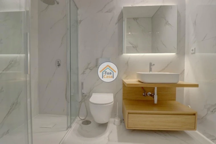 Apartamento T4 para Venda em Olhão Foto 26