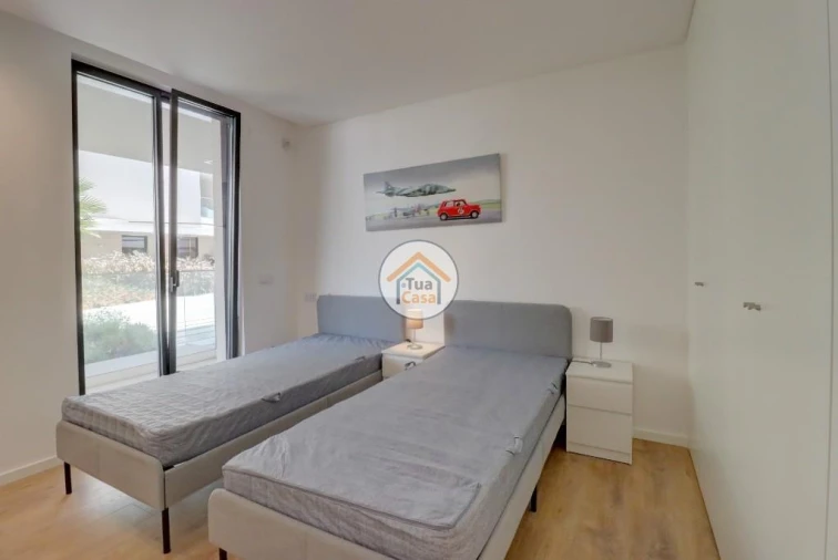 Apartamento T4 para Venda em Olhão Foto 24