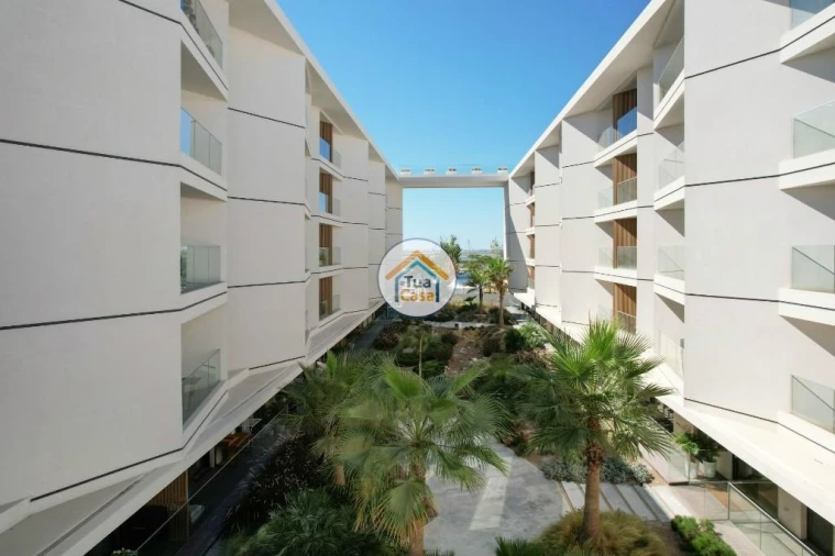 Apartamento T4 para Venda em Olhão Foto 41