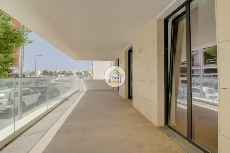 Apartamento T4 para Venda em Olhão Foto 11