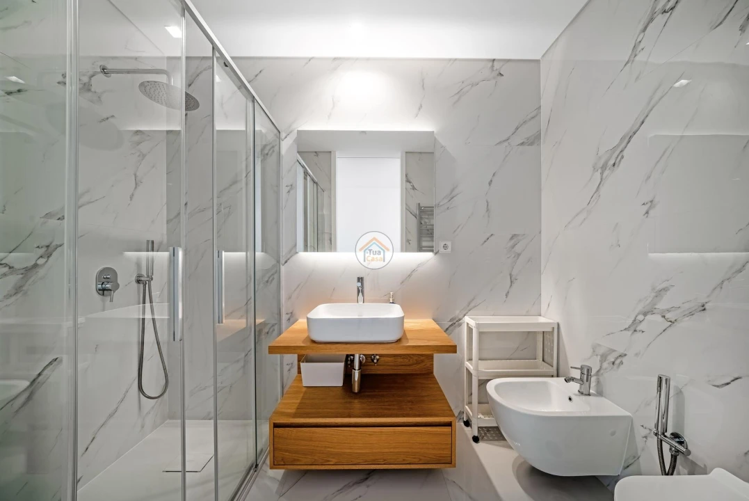 Apartamento T4 para Venda em Olhão Foto 18