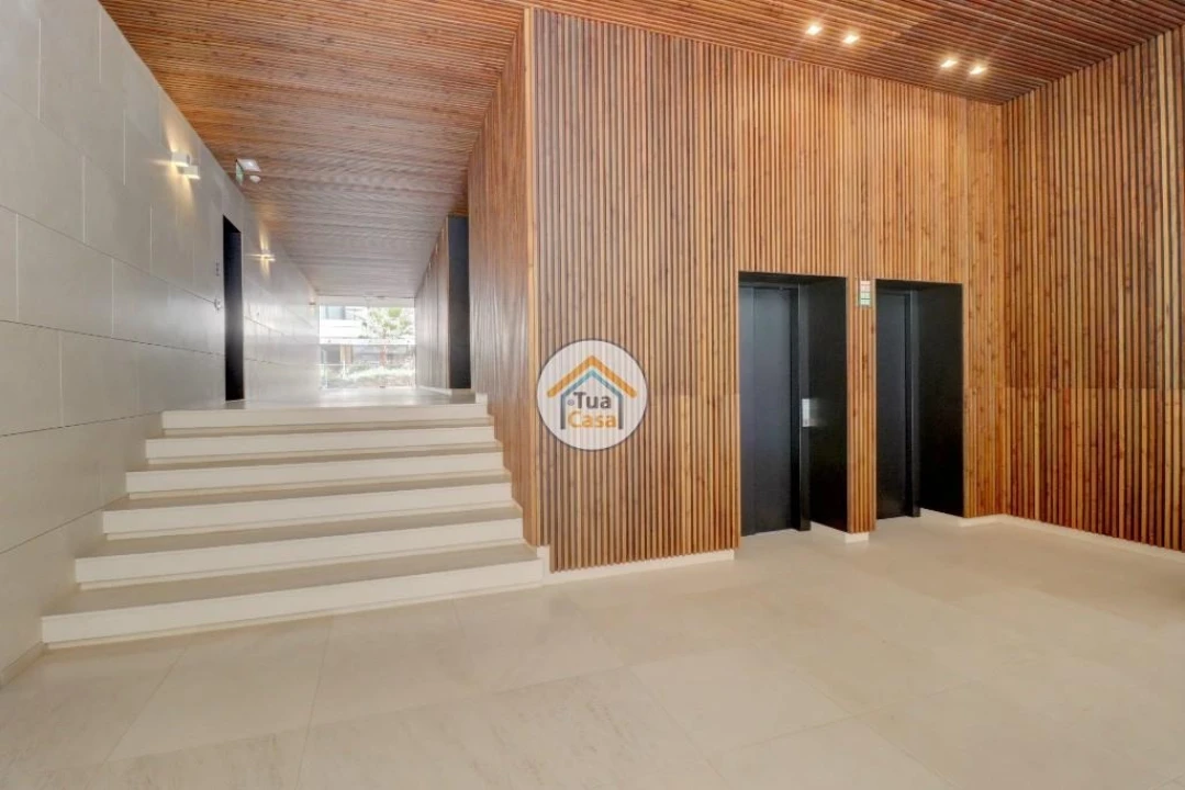 Apartamento T4 para Venda em Olhão Foto 38