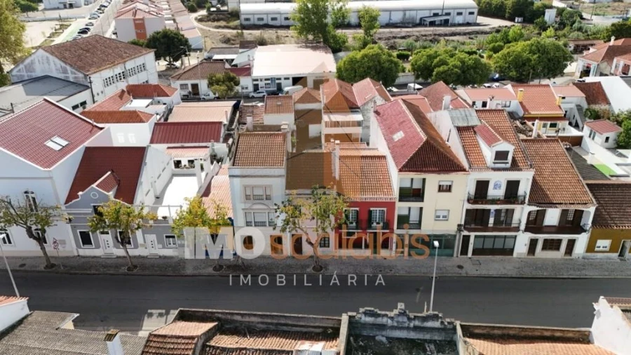 Moradia T3 para Venda em Almeirim Foto 3