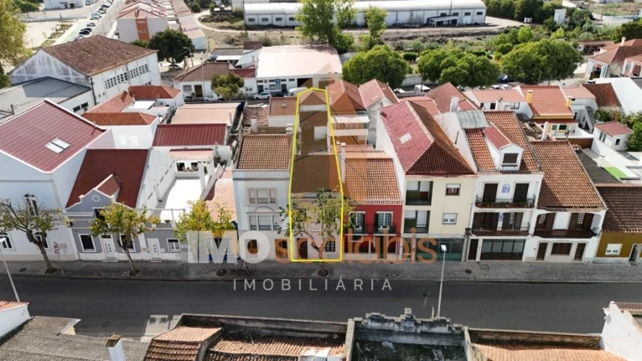 Moradia T3 para Venda em Almeirim Foto 4