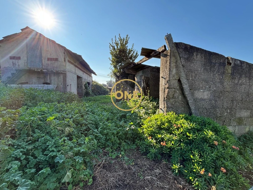 Moradia T3 para Venda em Laundos Foto 26