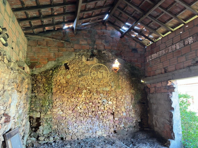 Moradia T3 para Venda em Laundos Foto 18