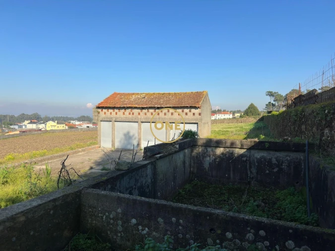 Moradia T3 para Venda em Laundos Foto 23