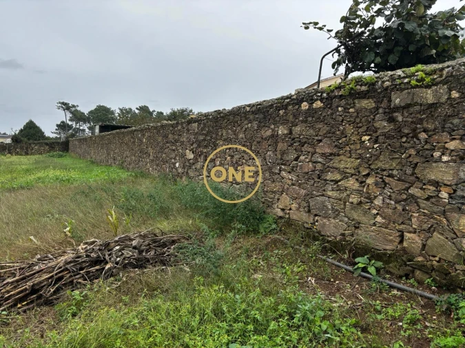 Moradia T3 para Venda em Laundos Foto 8