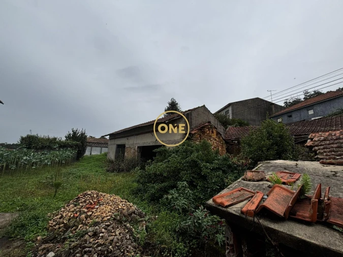 Moradia T3 para Venda em Laundos Foto 37