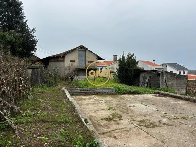 Moradia T3 para Venda em Laundos Foto 4