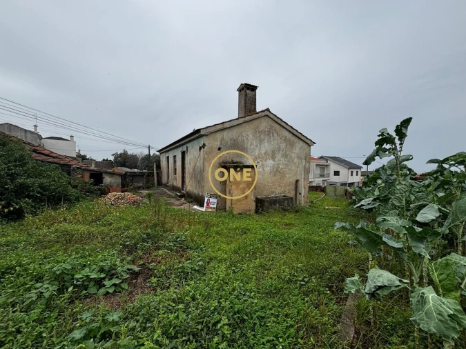 Moradia T3 para Venda em Laundos Foto 2