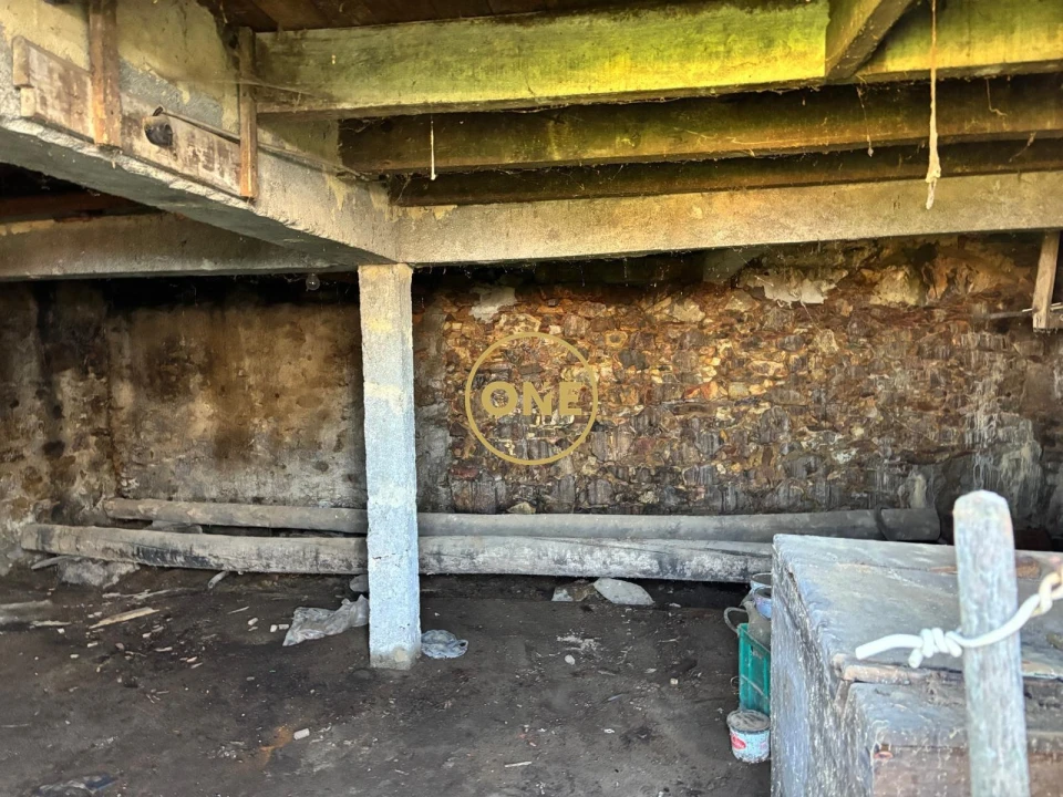 Moradia T3 para Venda em Laundos Foto 33