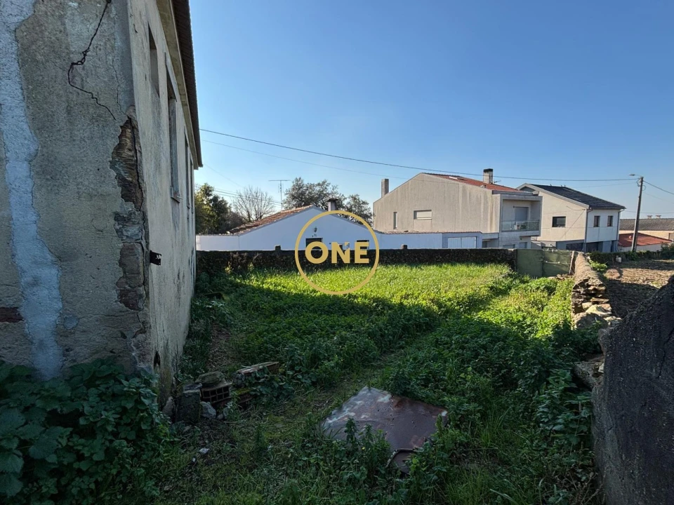 Moradia T3 para Venda em Laundos Foto 20