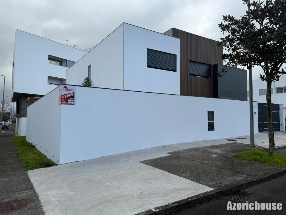 Moradia T3 para Venda em Ribeira Grande (Conceição) Foto 1