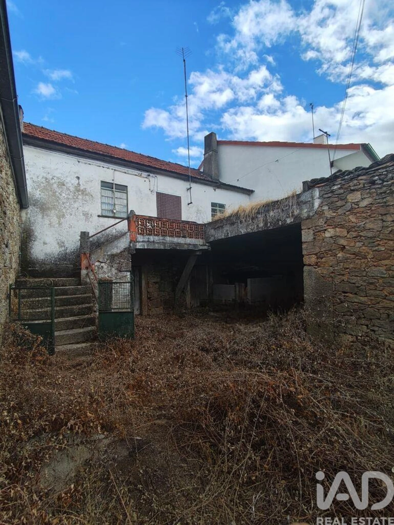 Moradia T2 para Venda em Aldeia Velha Foto 4