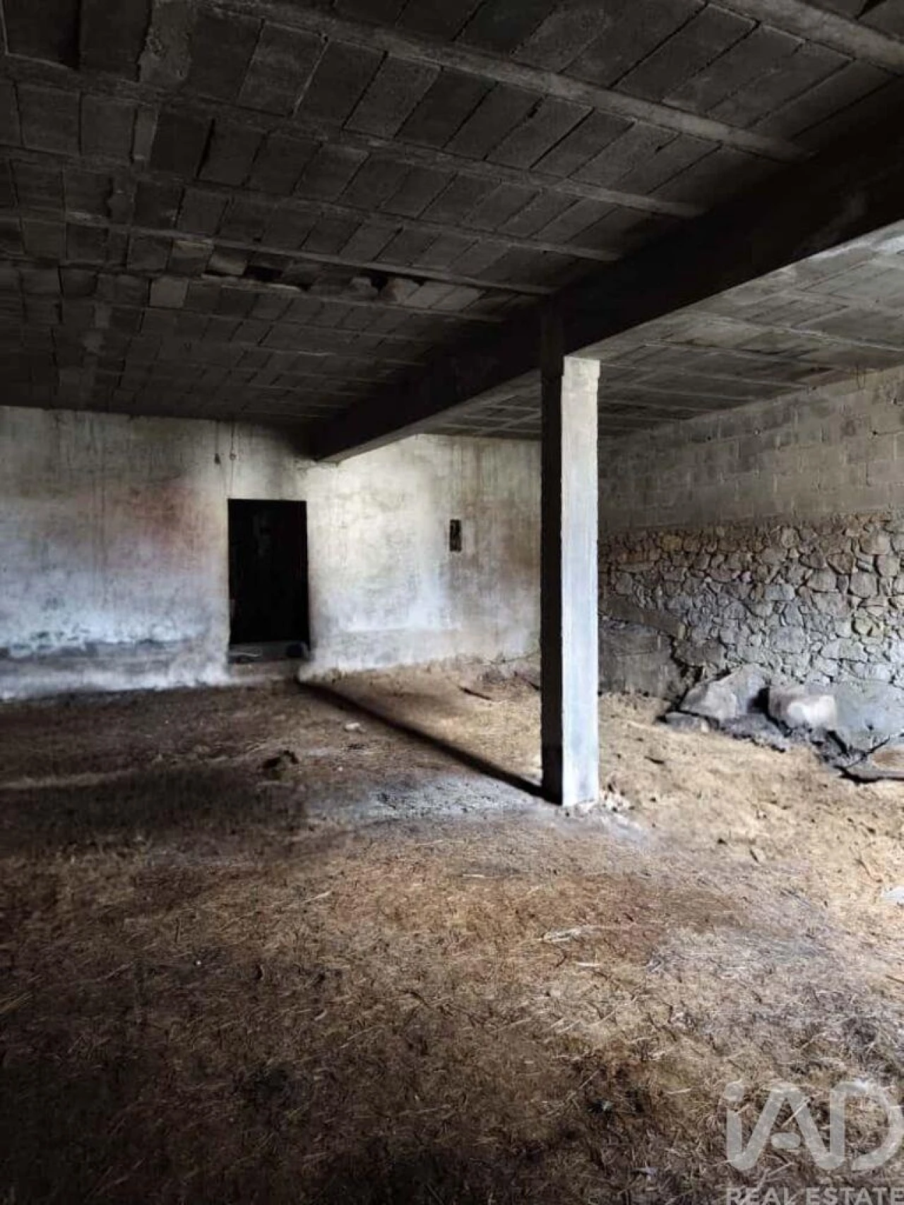 Moradia T2 para Venda em Aldeia Velha Foto 9