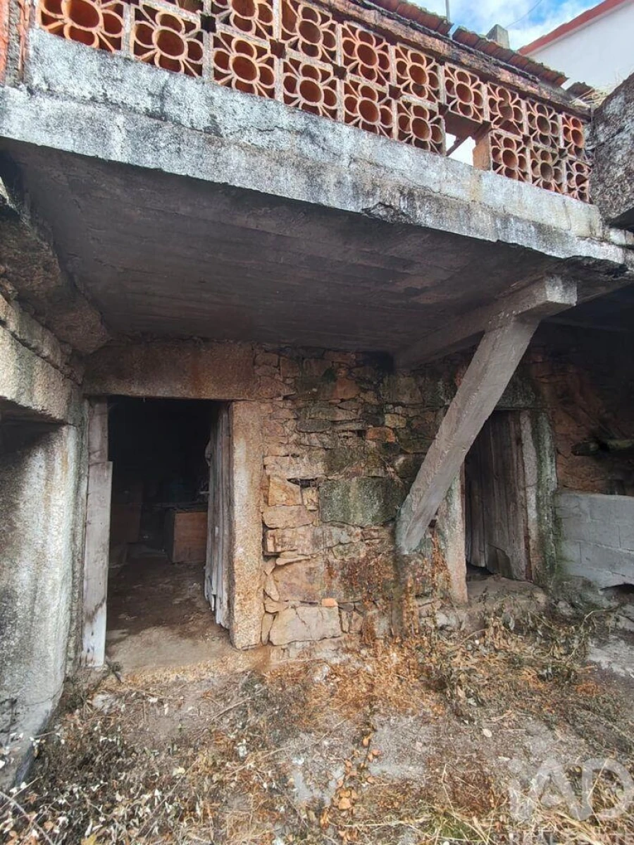 Moradia T2 para Venda em Aldeia Velha Foto 7