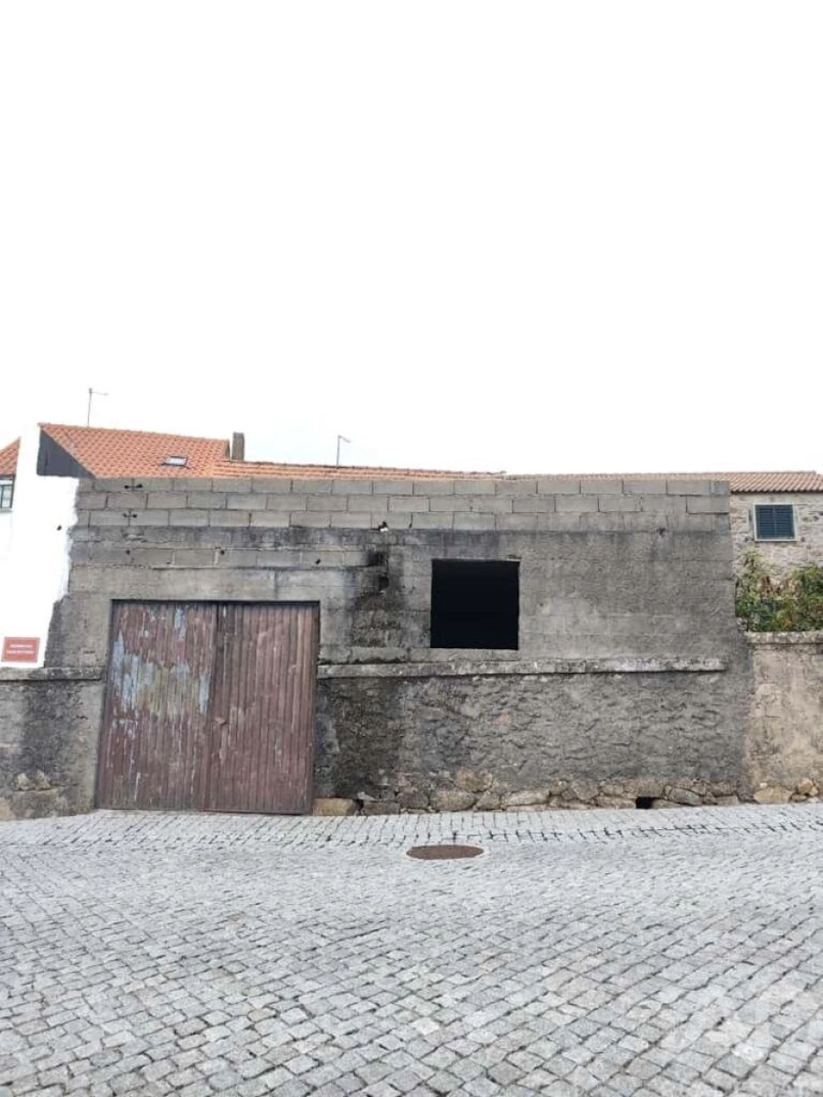 Moradia T2 para Venda em Aldeia Velha Foto 11