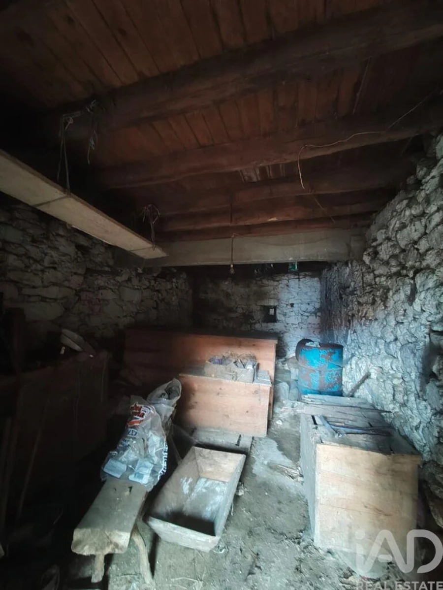 Moradia T2 para Venda em Aldeia Velha Foto 10