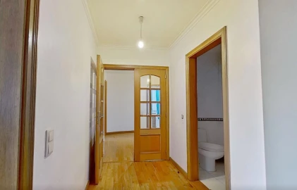 Apartamento T4 para Venda em Campolide