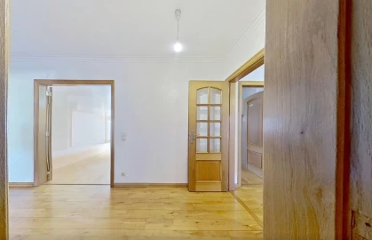 Apartamento T4 para Venda em Campolide