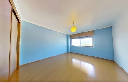 Apartamento T4 para Venda em Campolide