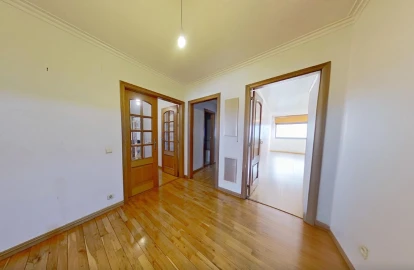 Apartamento T4 para Venda em Campolide