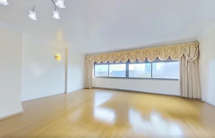 Apartamento T4 para Venda em Campolide