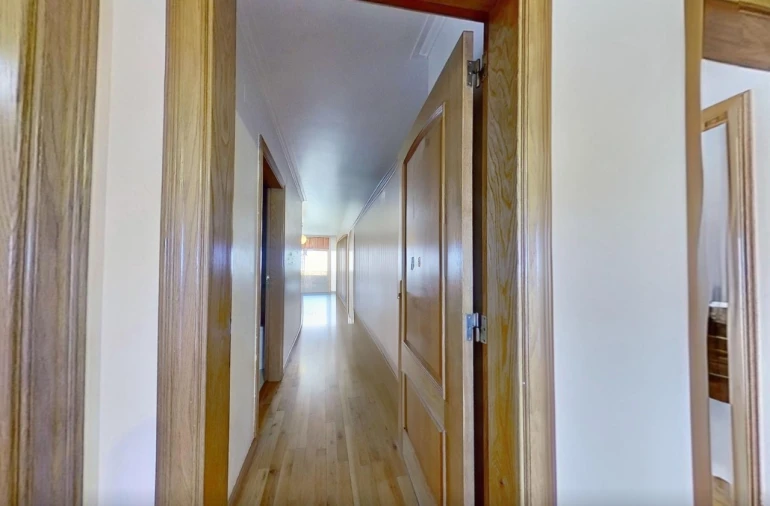 Apartamento T4 para Venda em Campolide Foto 9