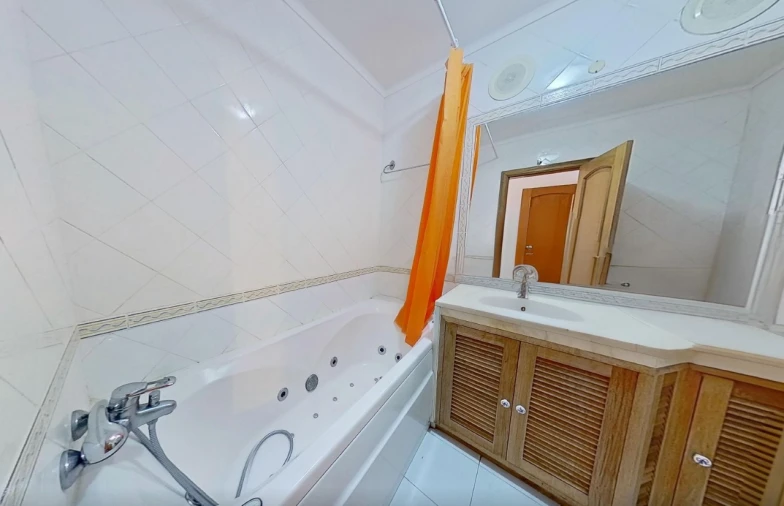 Apartamento T4 para Venda em Campolide Foto 13