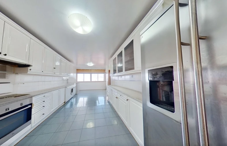 Apartamento T4 para Venda em Campolide Foto 24