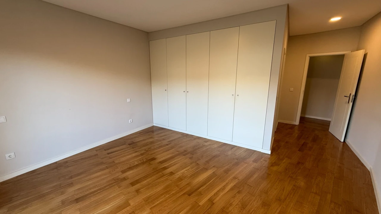 Apartamento T3 para Venda em Creixomil Foto 24