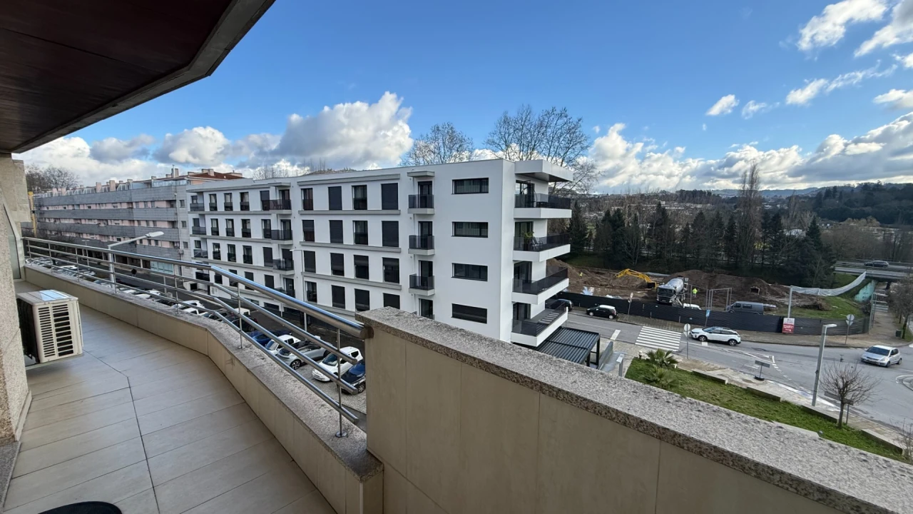 Apartamento T3 para Venda em Creixomil Foto 7