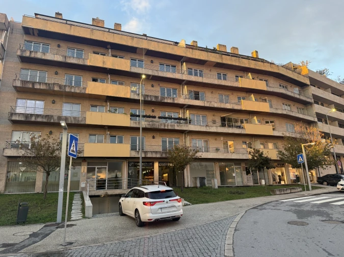 Apartamento T3 para Venda em Creixomil Foto 7