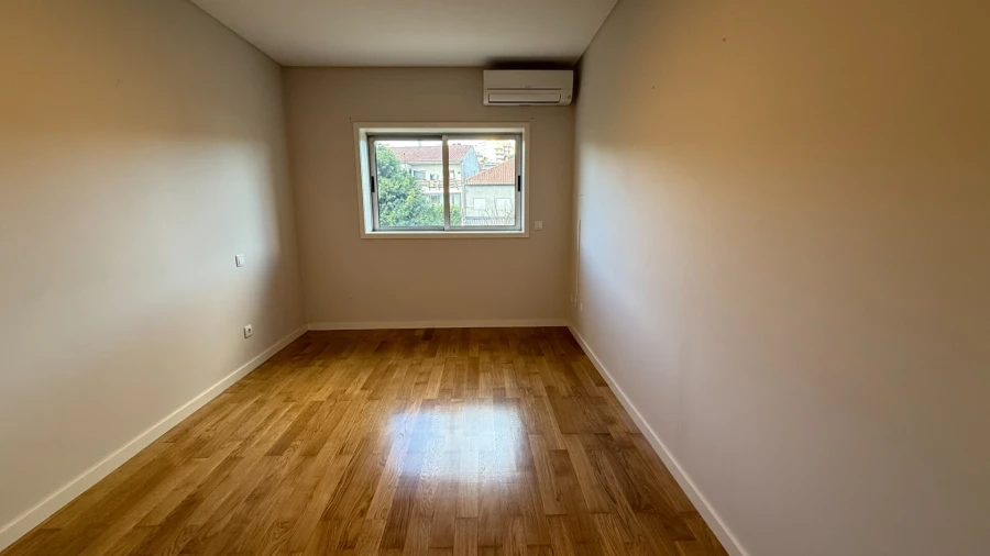 Apartamento T3 para Venda em Creixomil Foto 18