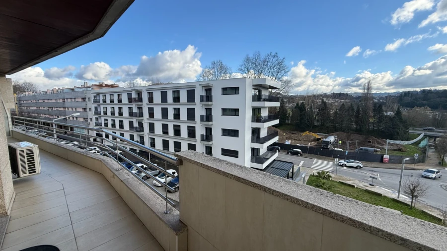 Apartamento T3 para Venda em Creixomil Foto 7