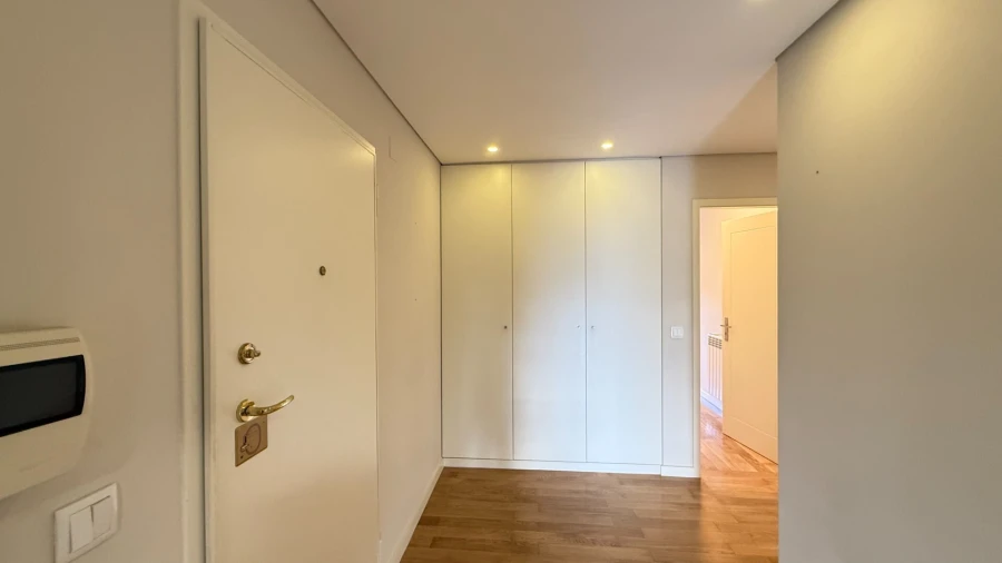 Apartamento T3 para Venda em Creixomil Foto 16