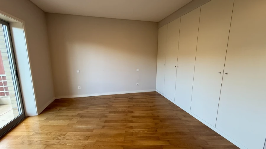 Apartamento T3 para Venda em Creixomil Foto 23