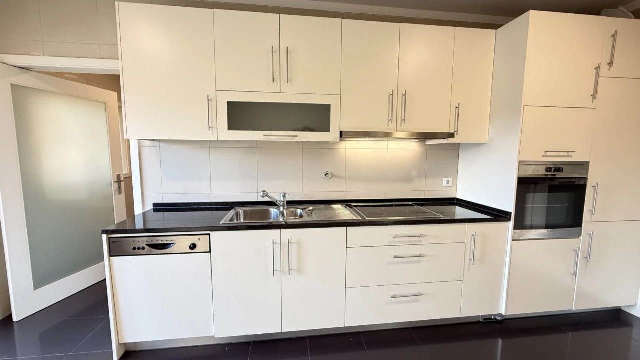 Apartamento T3 para Venda em Creixomil Foto 12