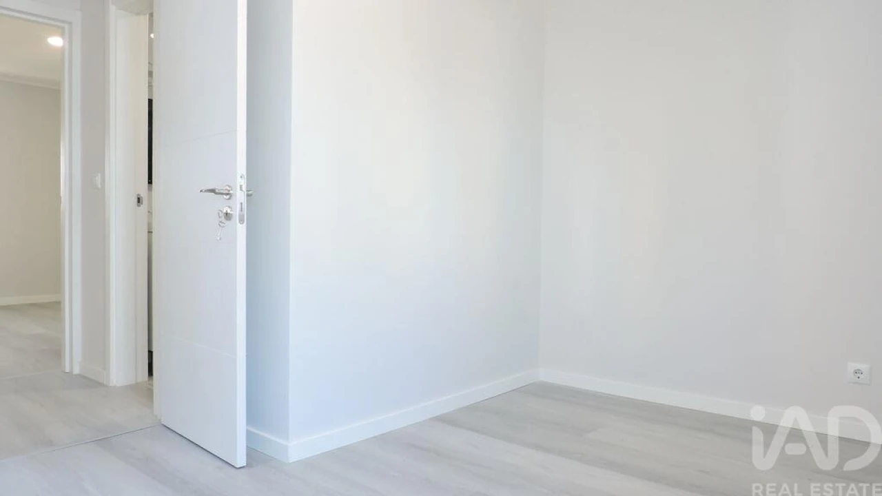 Apartamento T3 para Venda em Laranjeiro e Feijó Foto 14