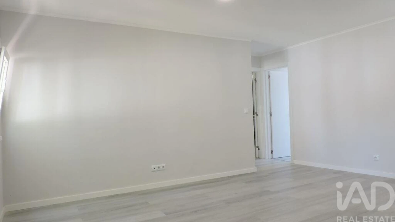 Apartamento T3 para Venda em Laranjeiro e Feijó Foto 8