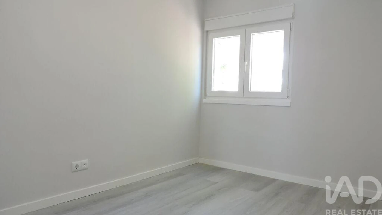 Apartamento T3 para Venda em Laranjeiro e Feijó Foto 10